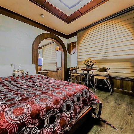 Pine Motel Порьон Екстер'єр фото